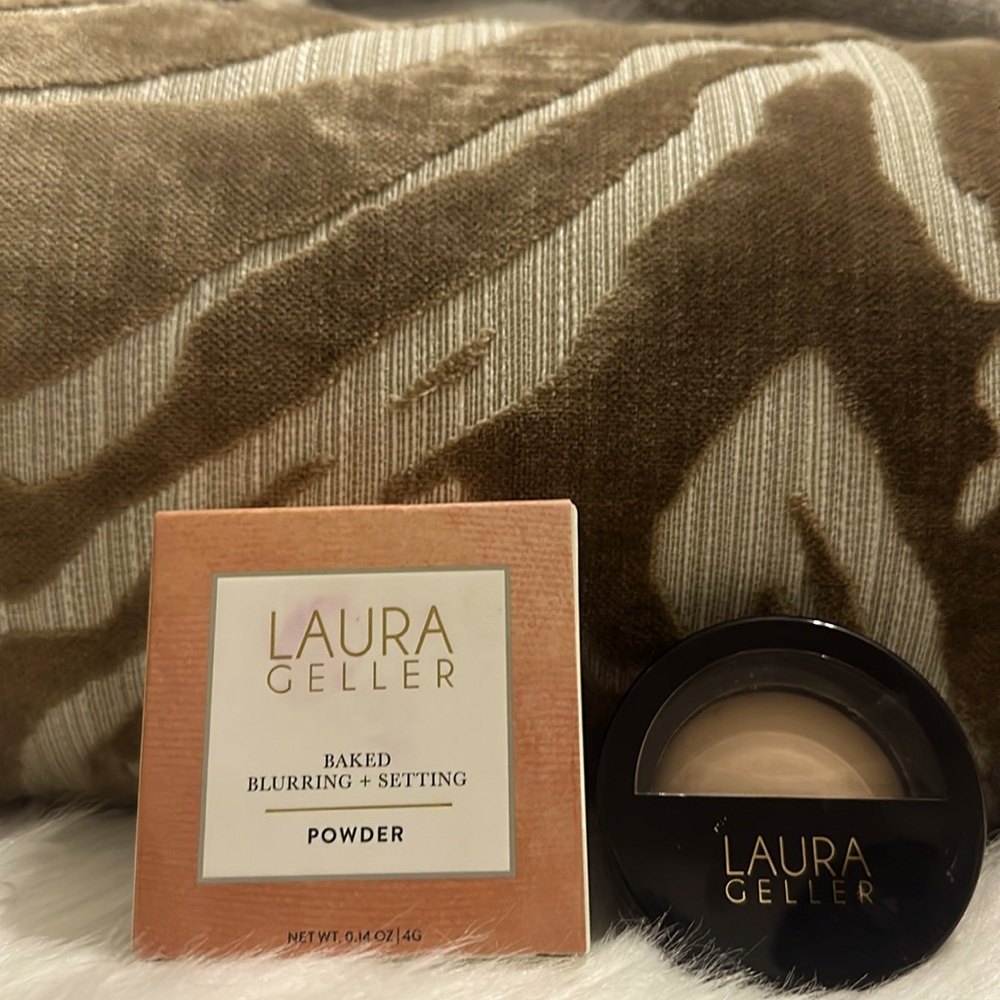 Laura Geller Balance N Glow Illuminating Foundation Golden Medium 8 g / .28 oz